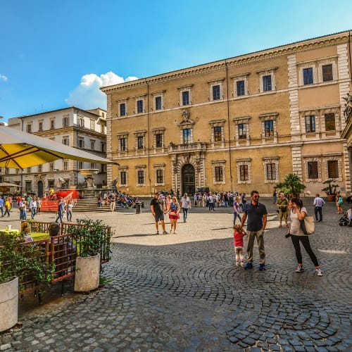 Family day in Rome with a local