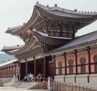 Explore Gyeongbokgung Palace