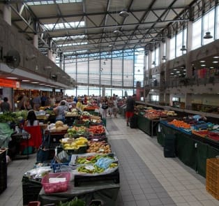 Fehérvári Street Market
