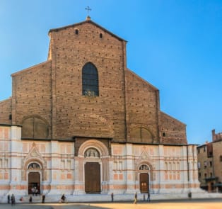Visit The Basilica di San Petronio