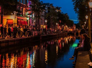 Best Things to do in Amsterdam at Night – Recommended b