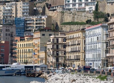 Take a walk by Via Caracciolo e Lungomare di Napoli