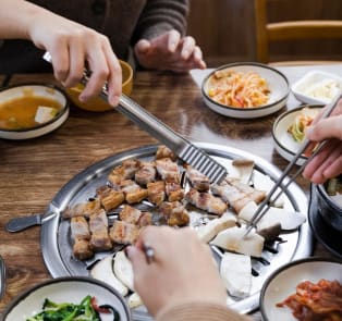 Know your restaurant etiquette