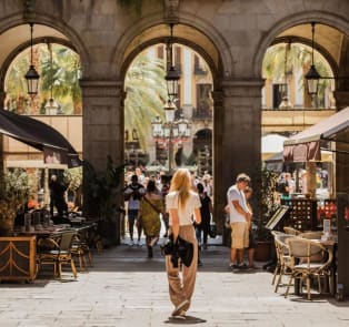 Get lost in time in Barrio Gòtico
