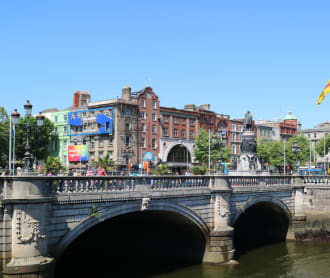 A Solo Traveler's Guide To Dublin