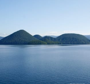 Take a day trip to the Shikotsu-Toya National Park