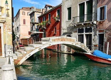 The Bridge with No Parapet