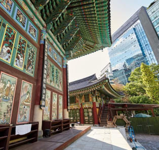 Visit Jogyesa Temple