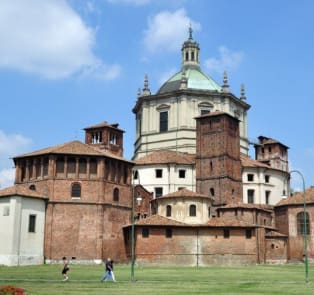 Colonne: Best for budget travelers