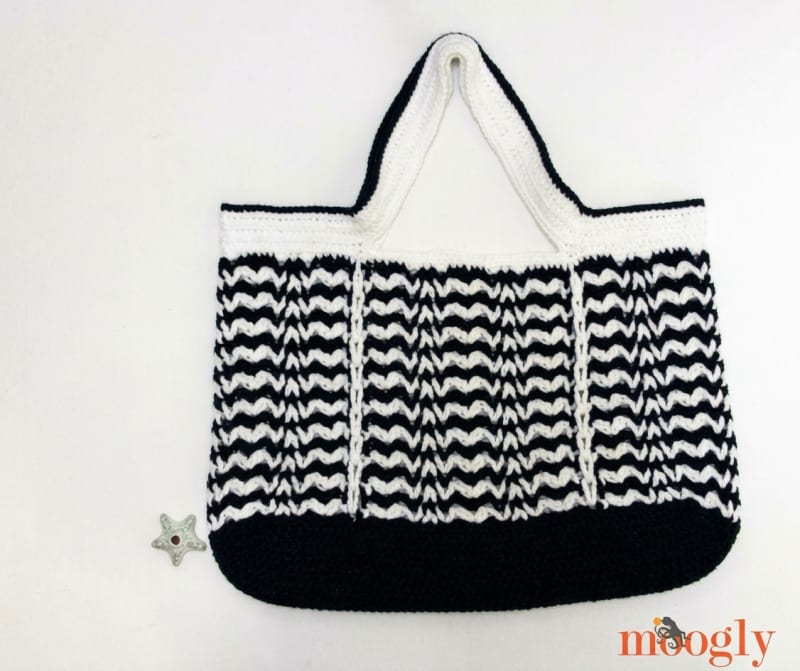 ## Day at the Beach Bag – Moogly