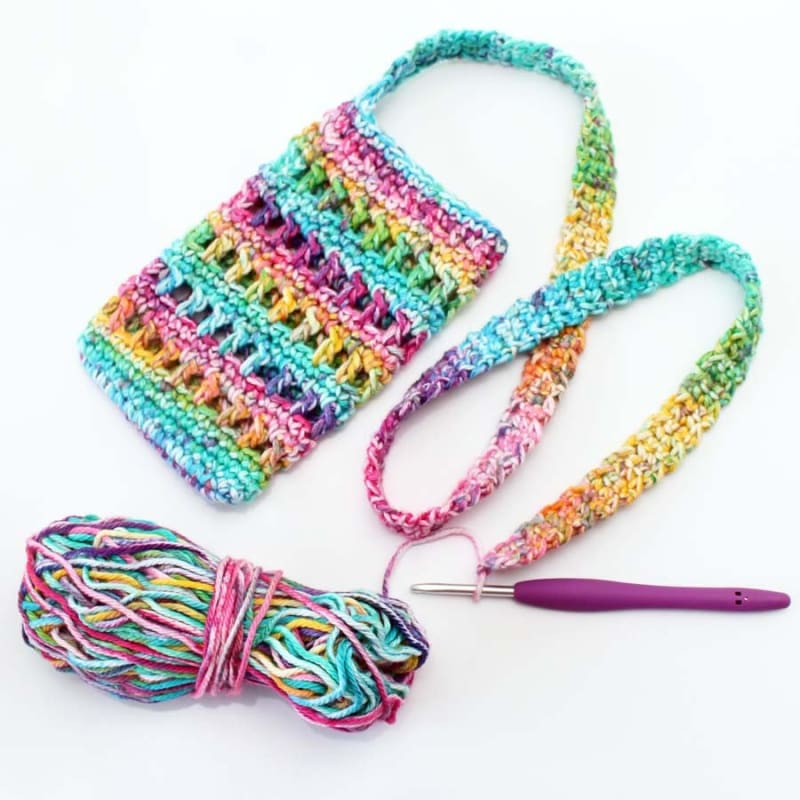 ## Mini Crossbody Bag – Loops & Love Crochet