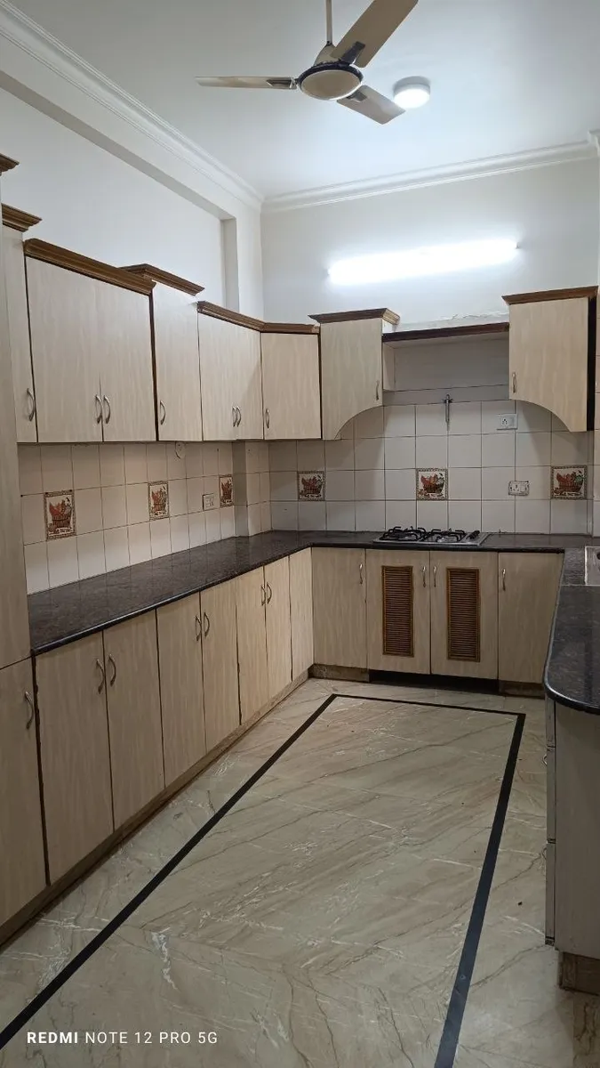 3BHK for rent in Sector 28, Gurugram photo 1