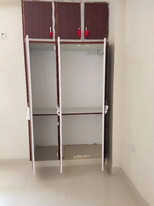 Near sector 23a , Gurugram for rent in Gurugram photo 4