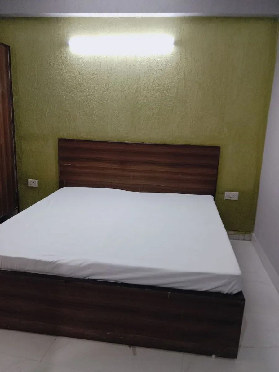 1 BHK for rent in Sector 25, Gurugram photo 5