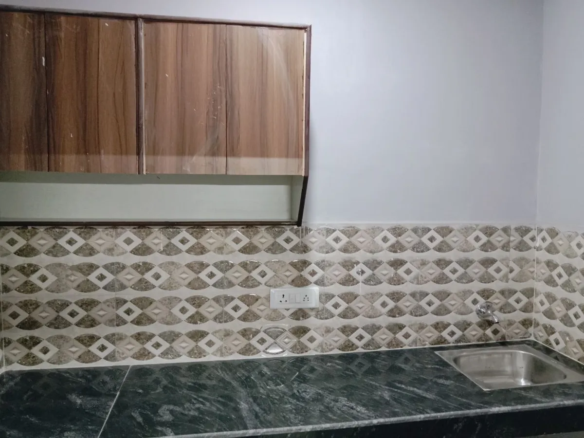 1 BHK for rent in Sector 25, Gurugram photo 8