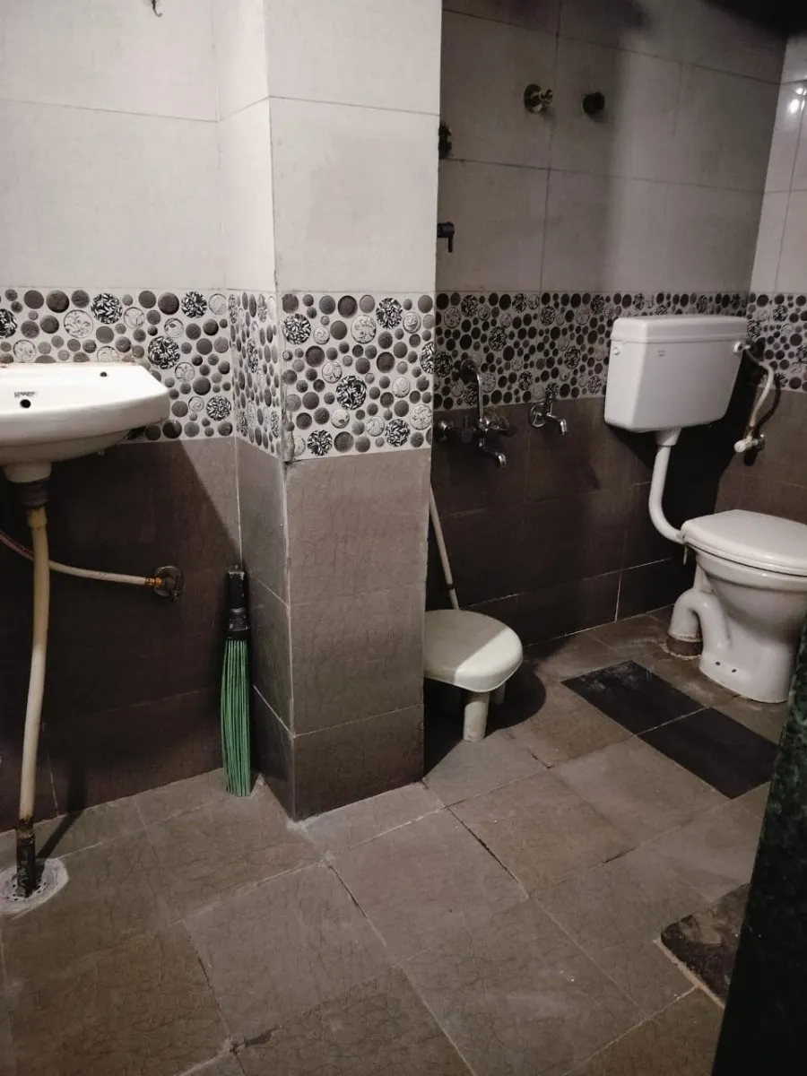 Flat for rent in Karvenagar, Pune photo 2