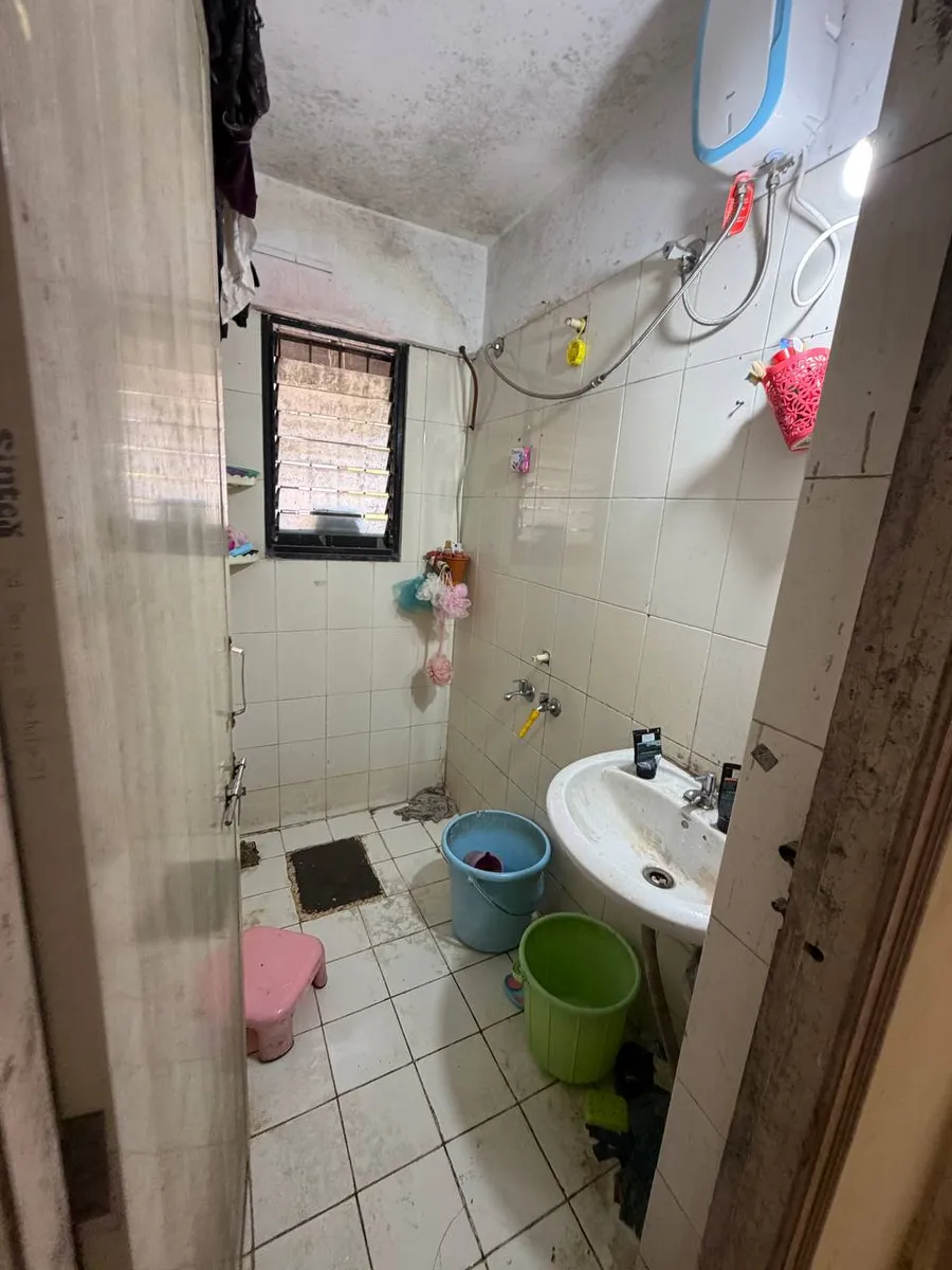๐จ๐ URGENT REQUIREMENT โ 2 MALE ROOMMATES ๐ ๐จ for rent in Karvenagar, Pune photo 2