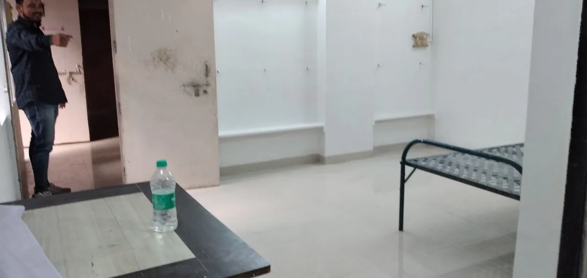 SINGLE ROOM for rent in Narayan Peth, Pune photo 2