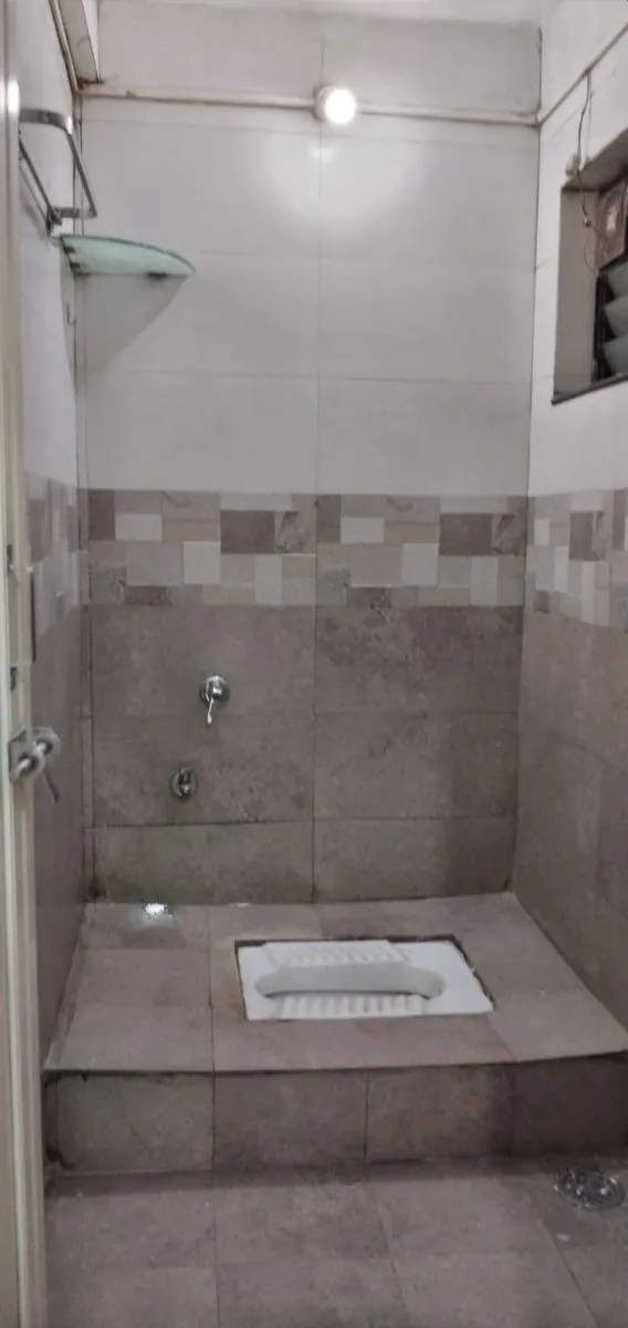 SINGLE ROOM for rent in Narayan Peth, Pune photo 3