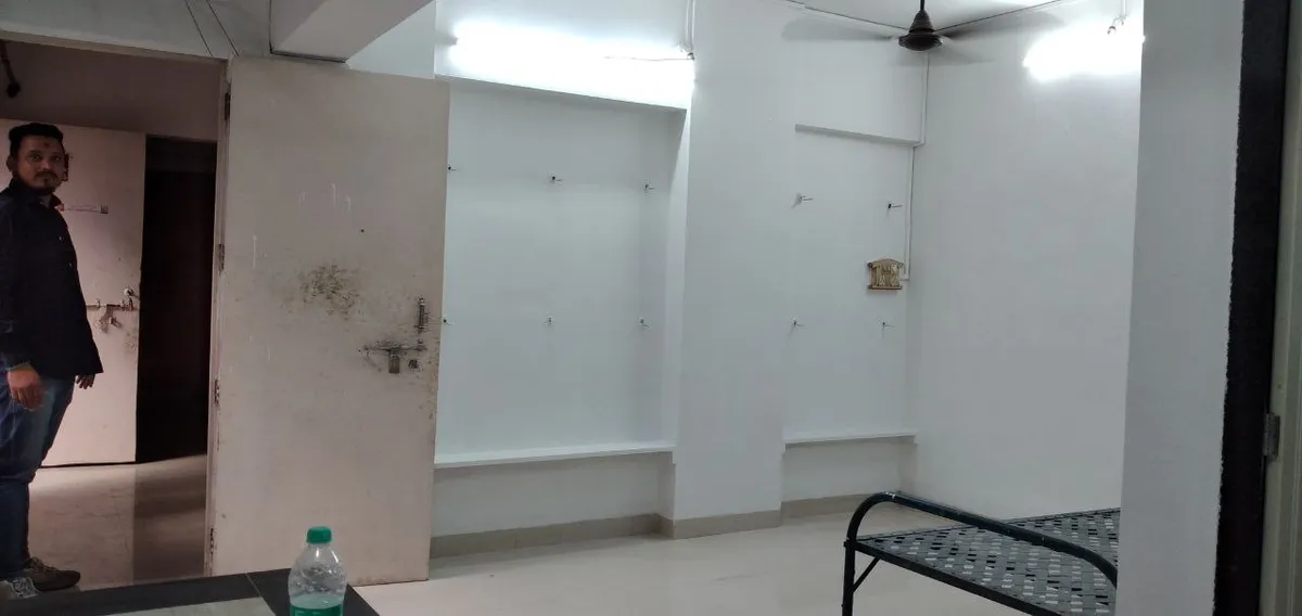 SINGLE ROOM for rent in Narayan Peth, Pune photo 5