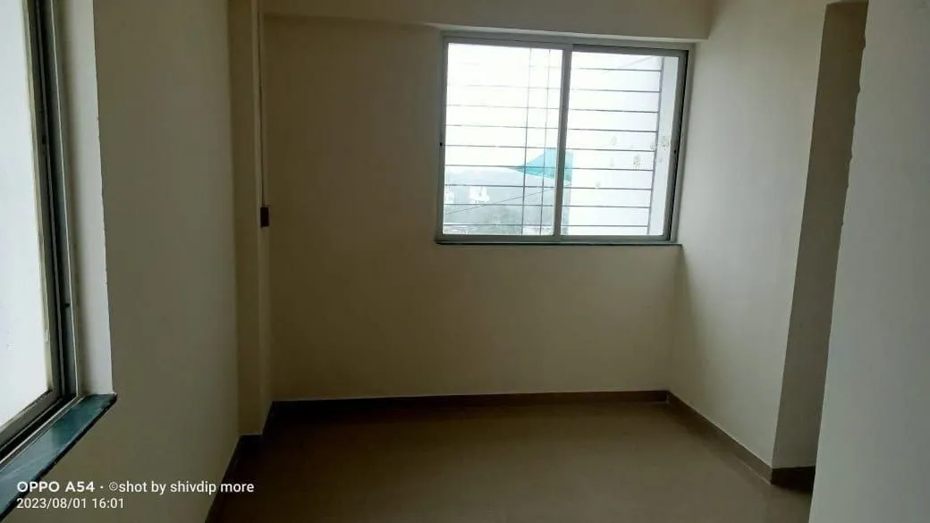 1 BHK for rent in Pune โ Right In Front Of The Main FC Gate, Pune photo 2