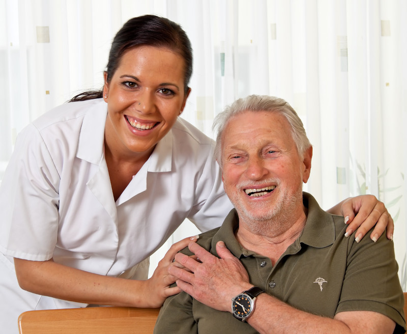 caregiver-happy-with-senior