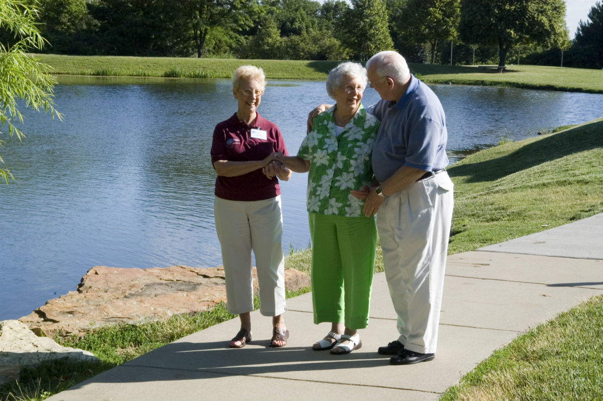 Companionship and in-home senior care in Dallas, Oregon.