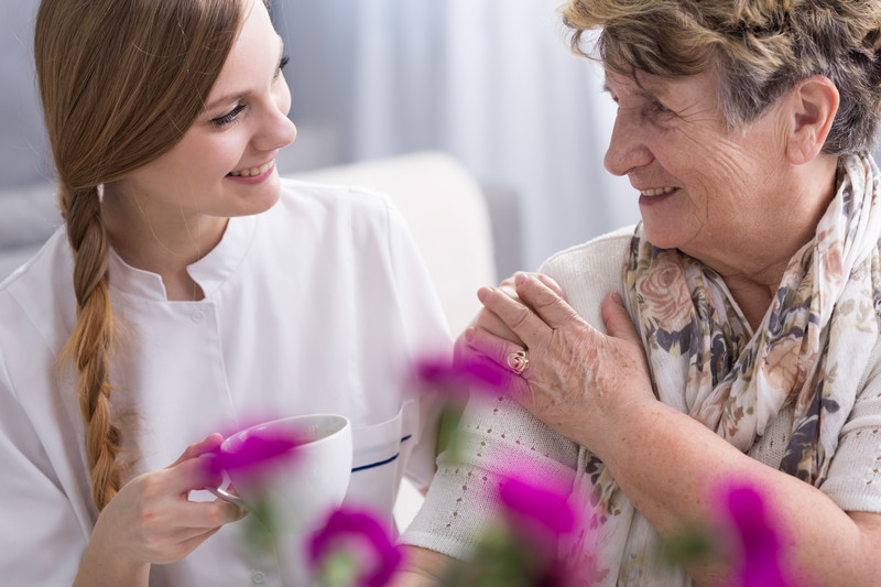 At home care to help seniors with daily needs