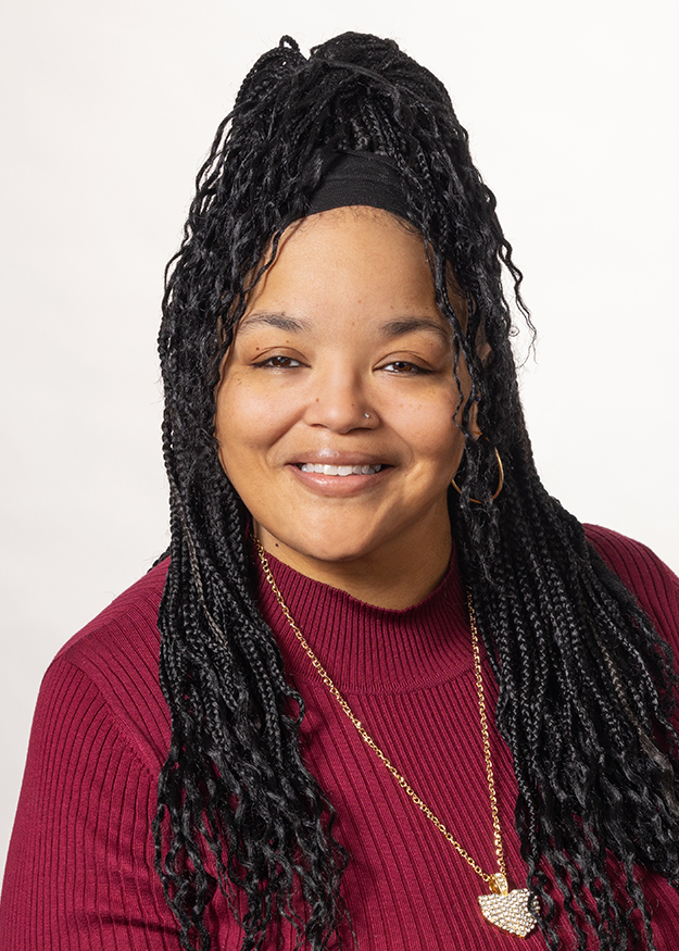 Angie Busby Headshot