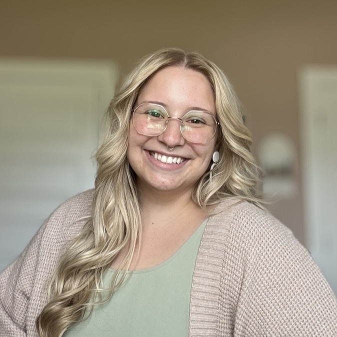 Headshot of HR Manager, Chloe