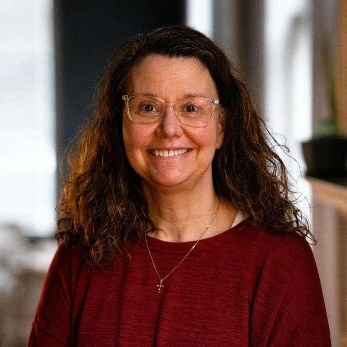 Headshot of Marketing Director and Veteran Specialist, Jo Ann