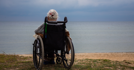 The Importance of Memory Care Support During Outings