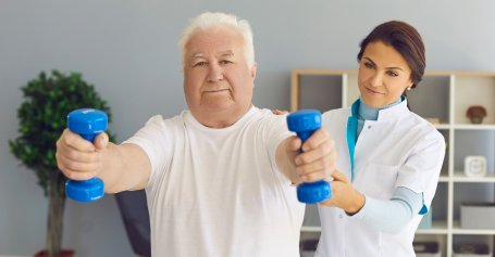 How Senior Home Care Prevents Hospital Readmissions