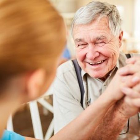  Transition Senior Loved One into In-Home Care Smoothly