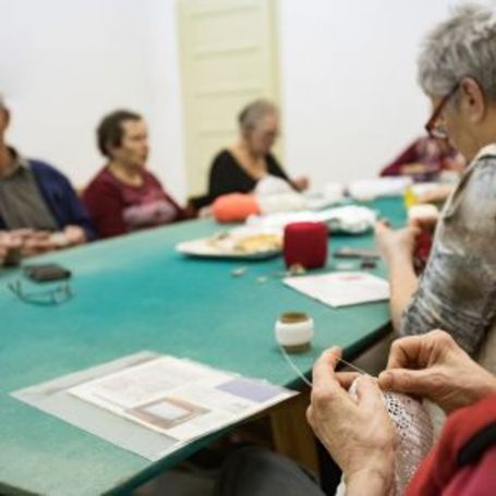 Building Social Connections: Senior Groups and Clubs Throughout Phoenix