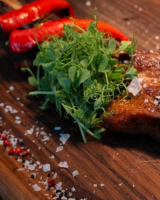 Ribeye cu os · Transylvania Steakhouse