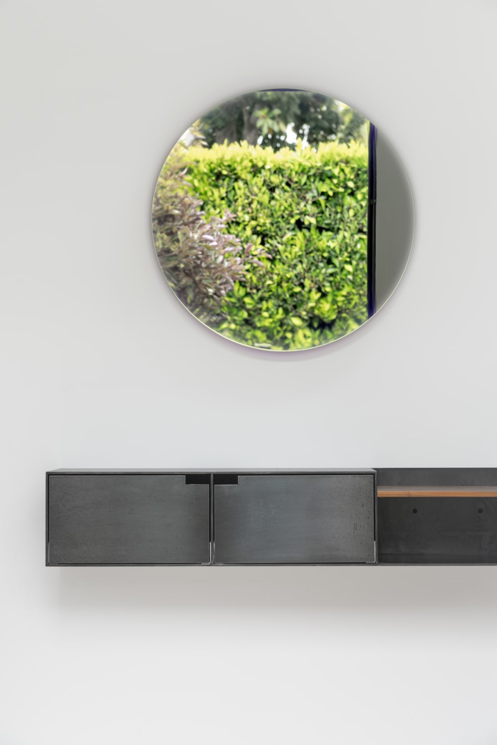 House entry way with mirror