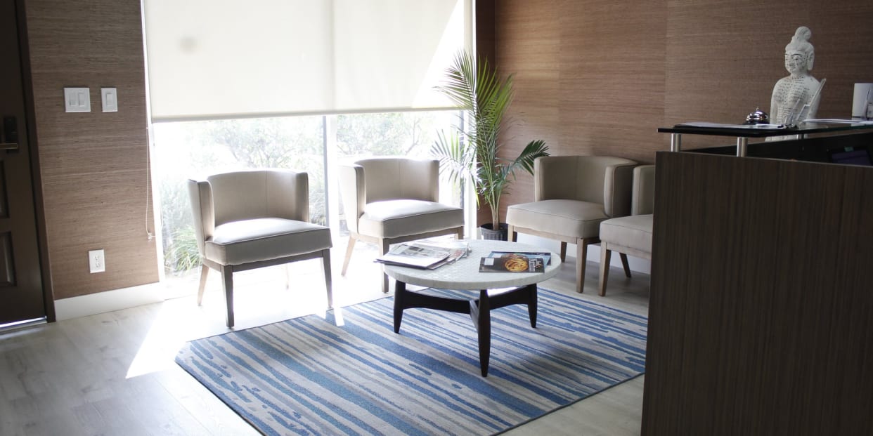 Los Angeles' top acupuncture spots, ranked