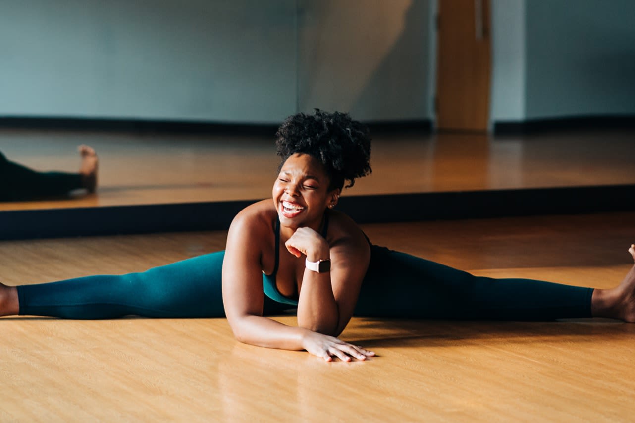 WOMEN'S YOGA