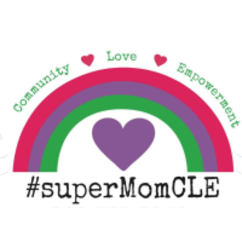 superMOM CLE logo