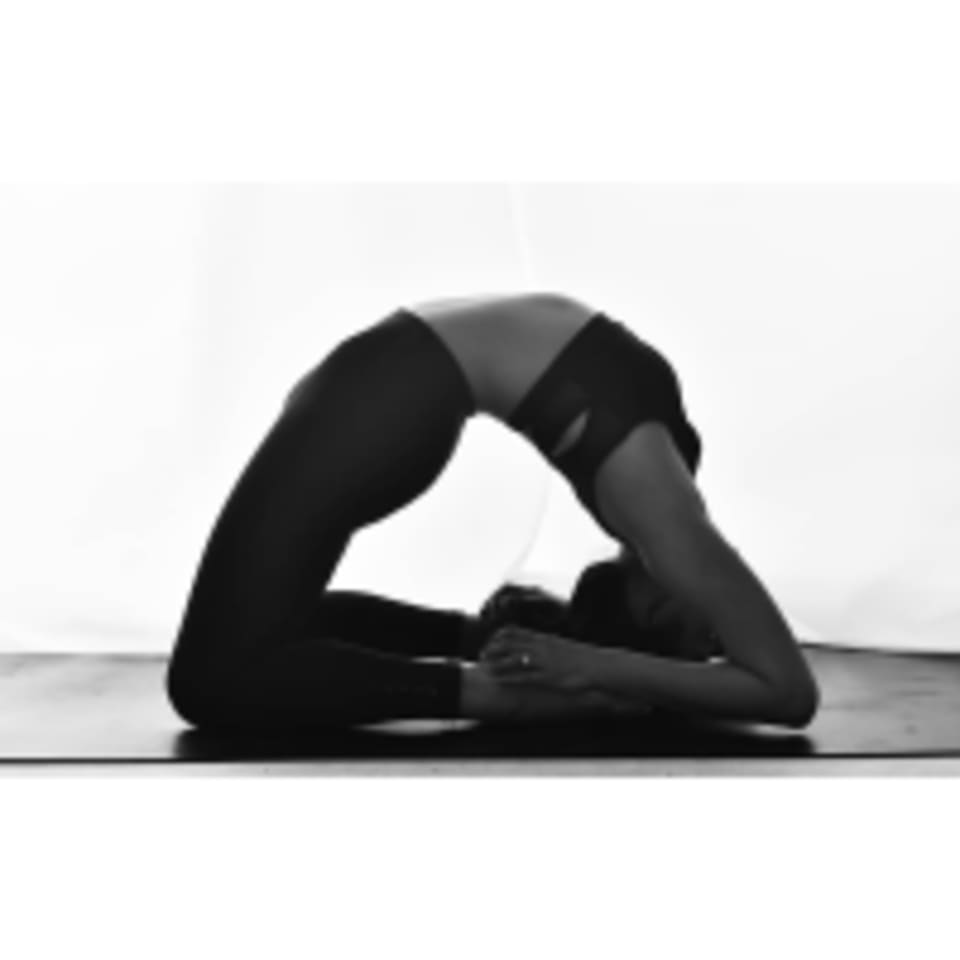 Crystal Yoga logo