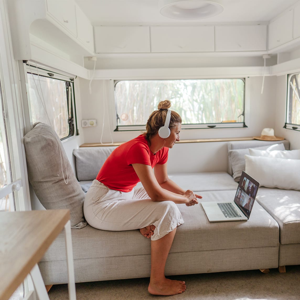 woman using hotspot for video call