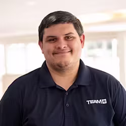 Robert Tavares