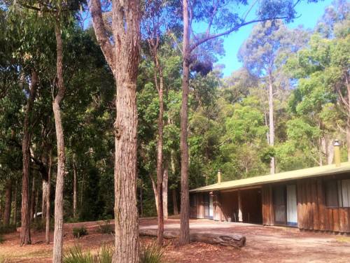 Woodbine Park Eco Cabins Merimbula Room Rates Reviews Photos