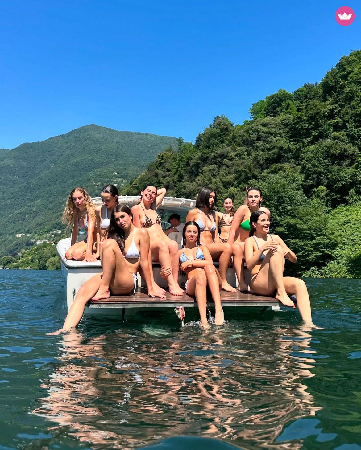 The Lake of Dreams: A Day Among Villas and Enchanting Landscapes