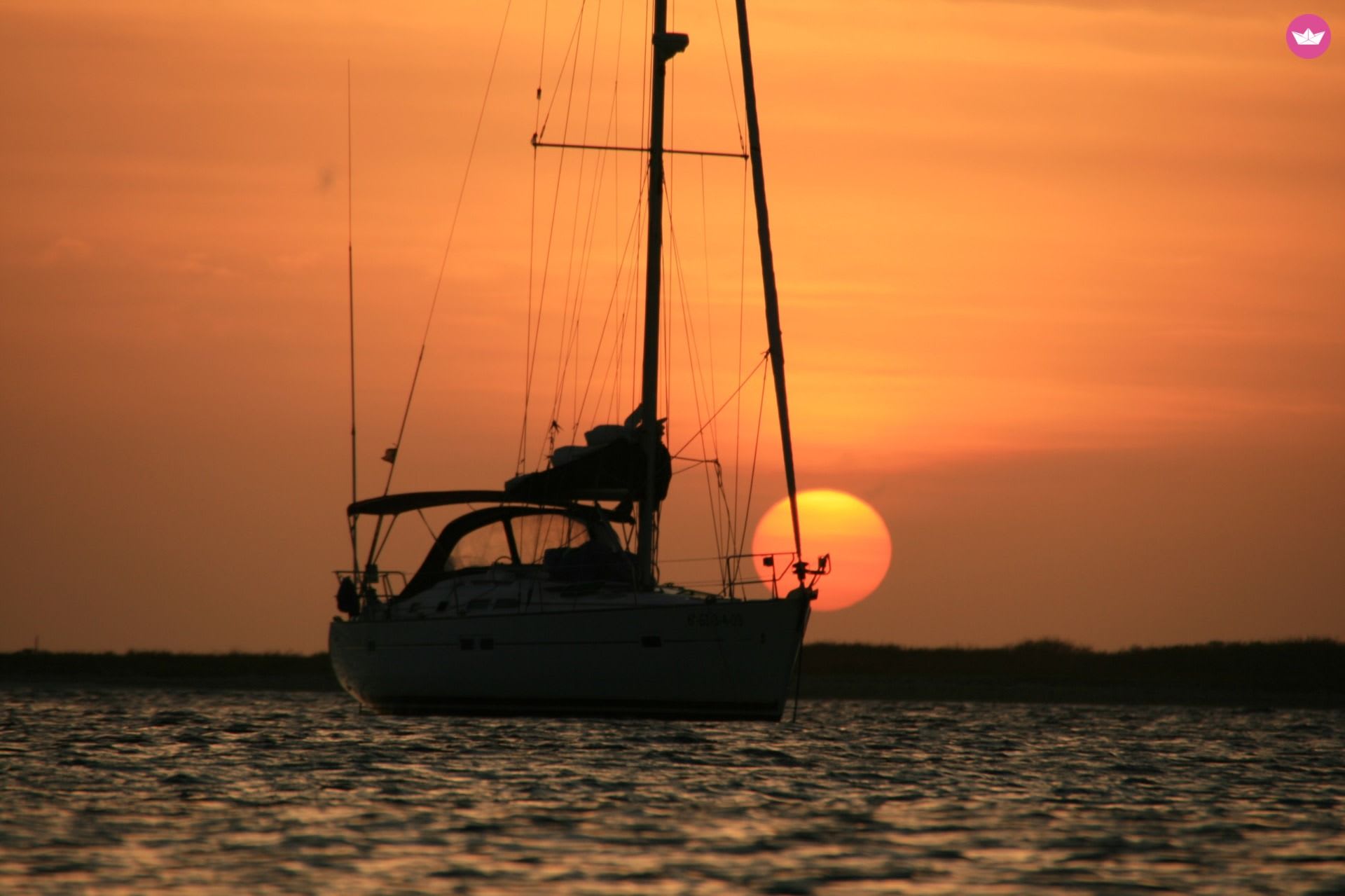 Sunset Serenity: 1.5-Hour Sunset Boat Tour from Port de l’Escala