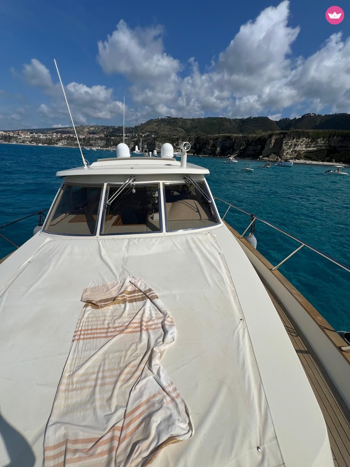 Atardecer en Sorrento: Emociones doradas entre el mar y la costa