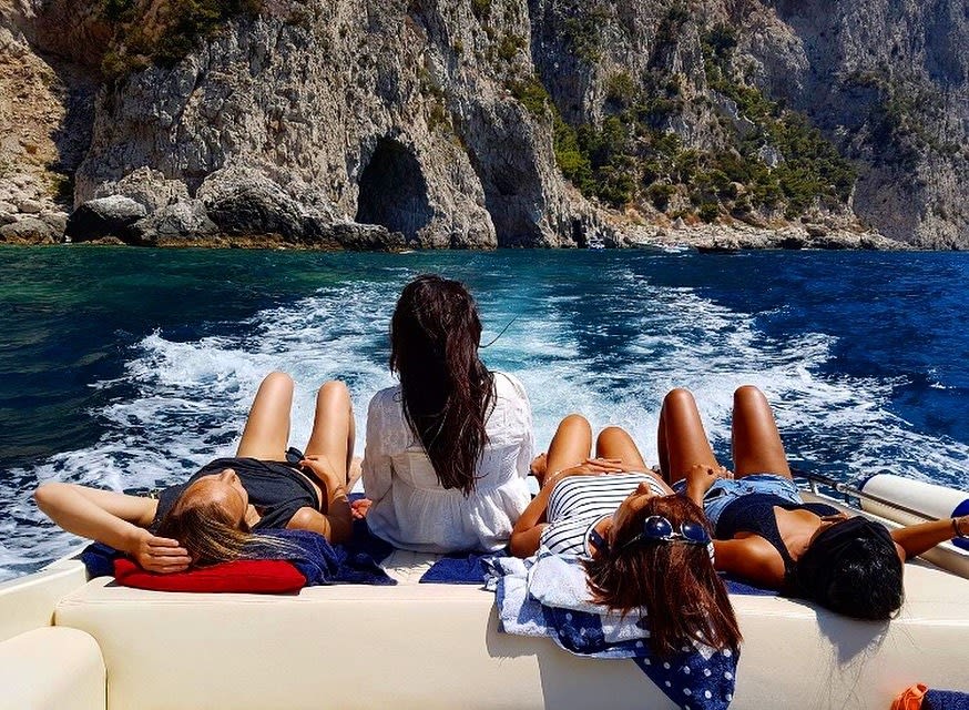 Amalfi Icons: Private Cruise from Sorrento to Positano & Amalfi