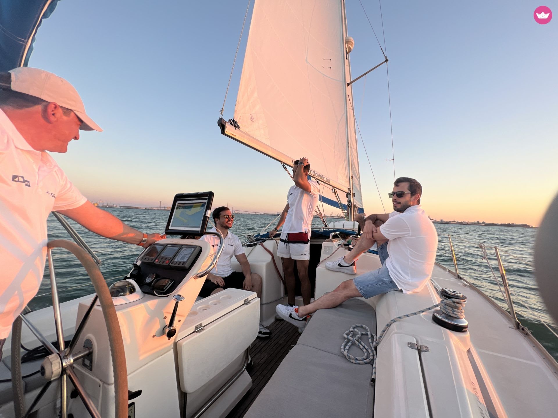 Explorez la côte de Cadix – Aventure en voilier de 2 heures