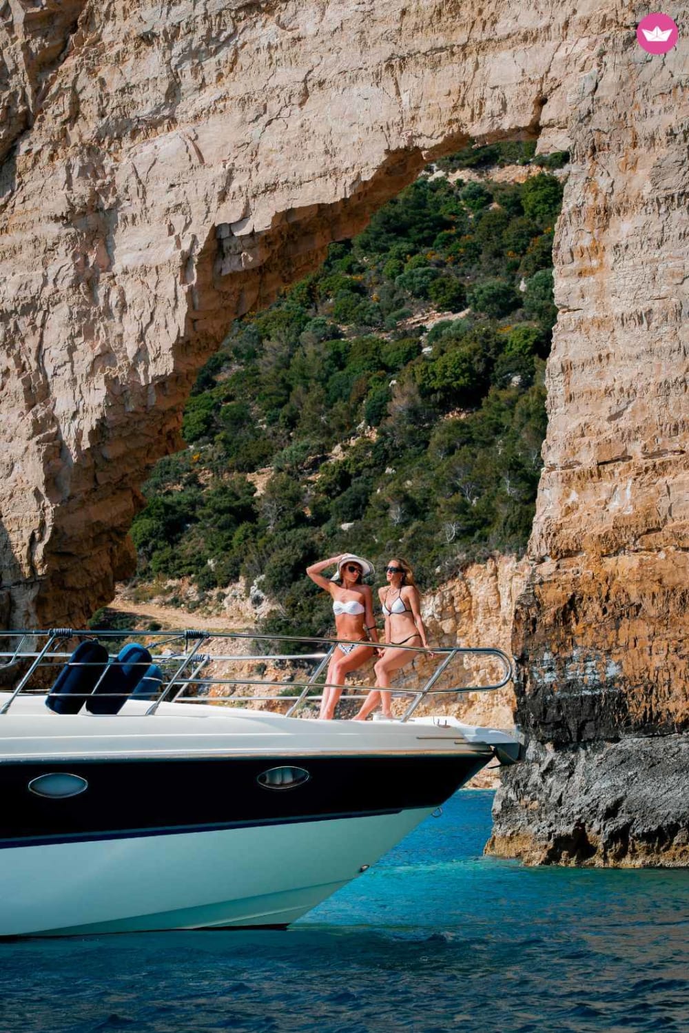 Ηλιοβασίλεμα στις Μυζήθρες – 4ωρη βραδινή κρουαζιέρα